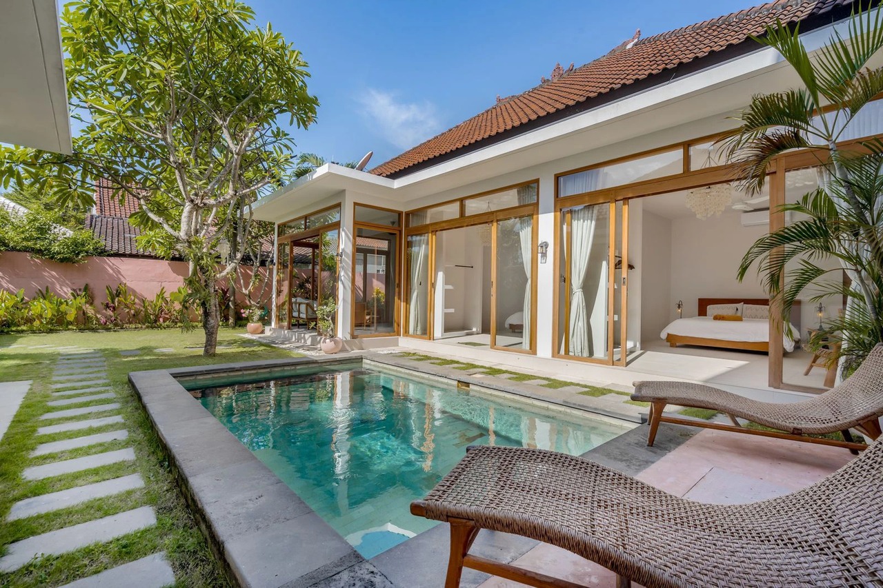 Modern 3BR Villa w/ Pool & Office