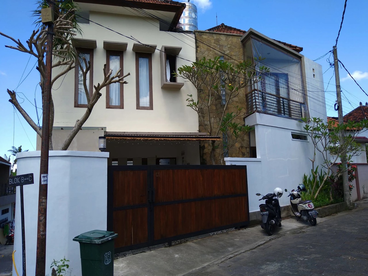 Modern 3BR Villa w/ Rice Field Views