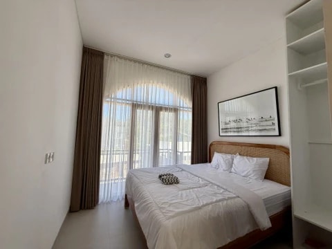 Brand new, sunny 2BR villa near Melasti Beach