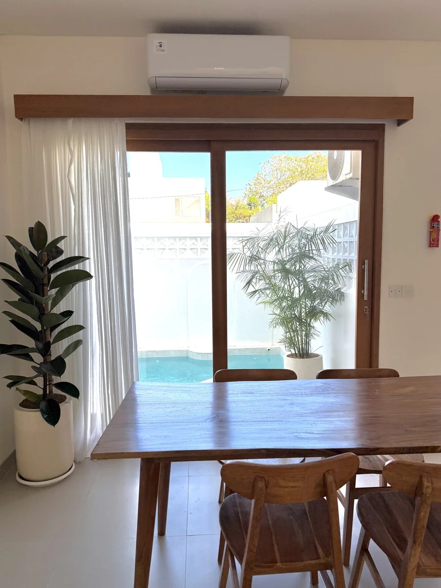 Brand new, sunny 2BR villa near Melasti Beach