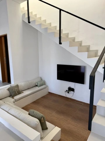 Brand new, sunny 2BR villa near Melasti Beach