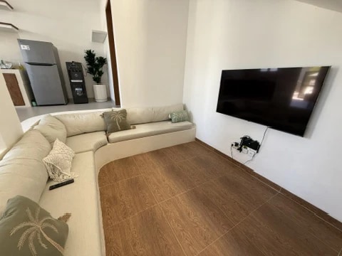 Brand new, sunny 2BR villa near Melasti Beach