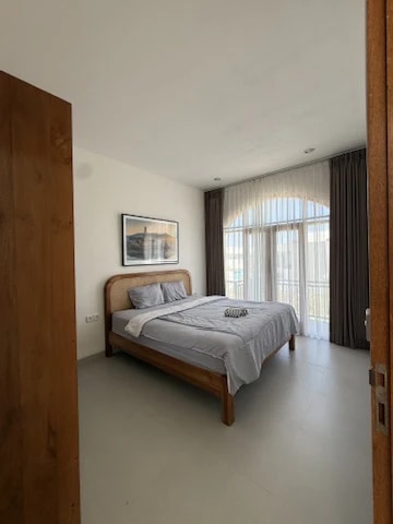 Brand new, sunny 2BR villa near Melasti Beach
