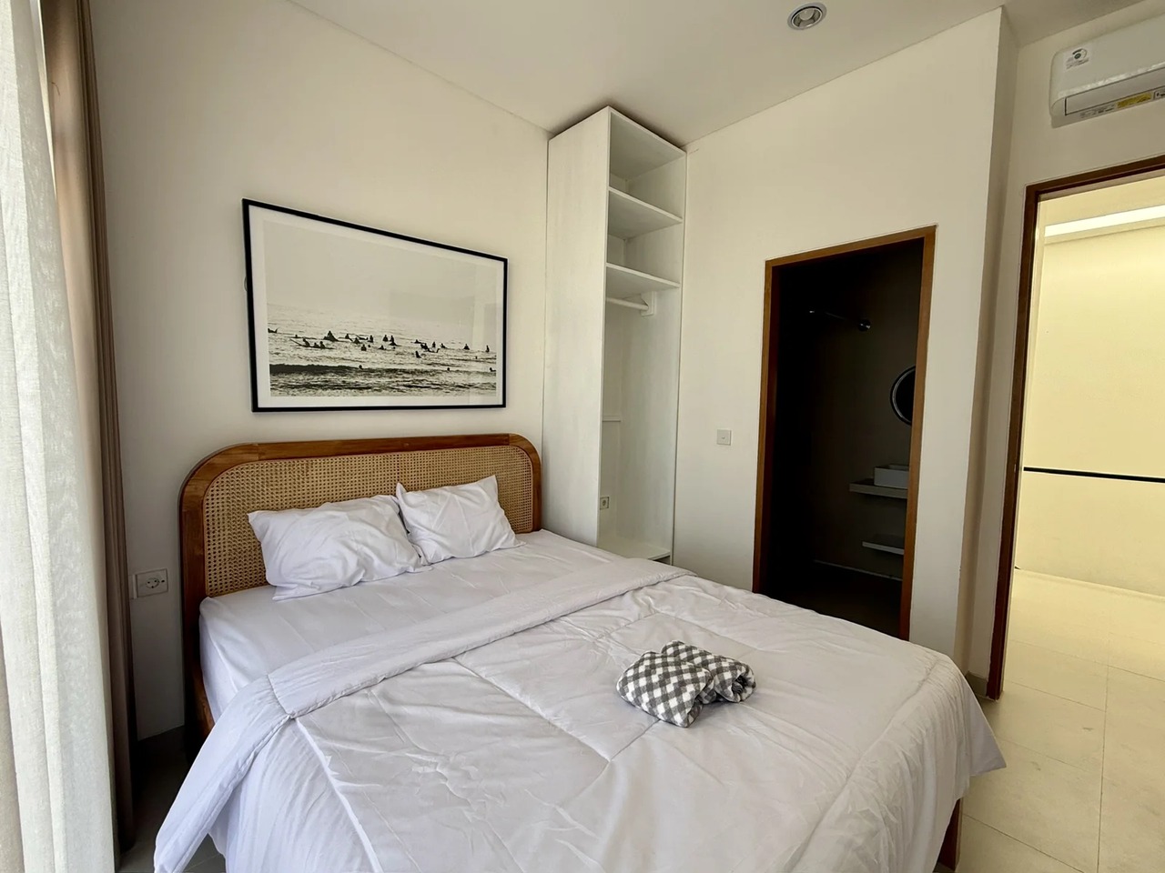 Brand new, sunny 2BR villa near Melasti Beach