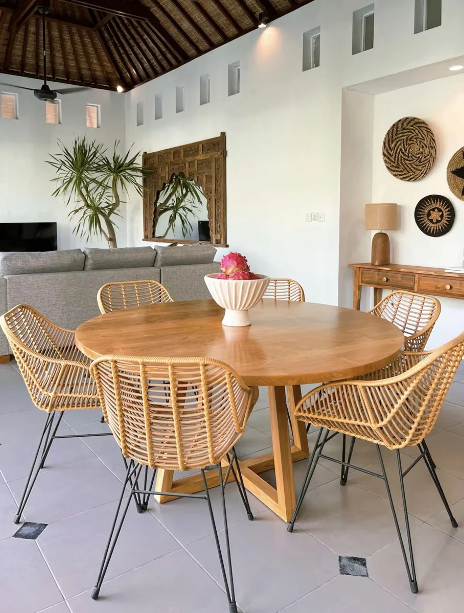Modern 3BR Villa w/ Pool & Home Office