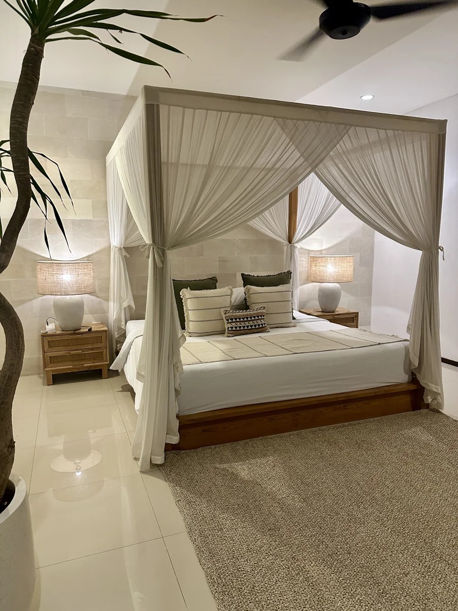 Modern 3BR Villa w/ Pool & Home Office