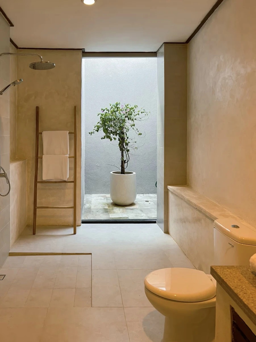 Modern 3BR Villa w/ Pool & Home Office