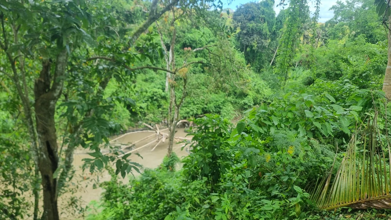 LAND FOR SALE – RIVERSIDE IN CEMAGI