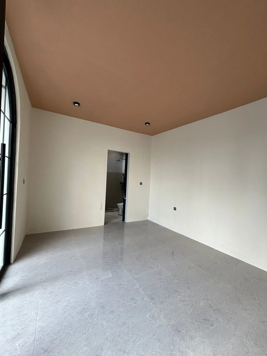 Brand new villa for Rent in Padonan