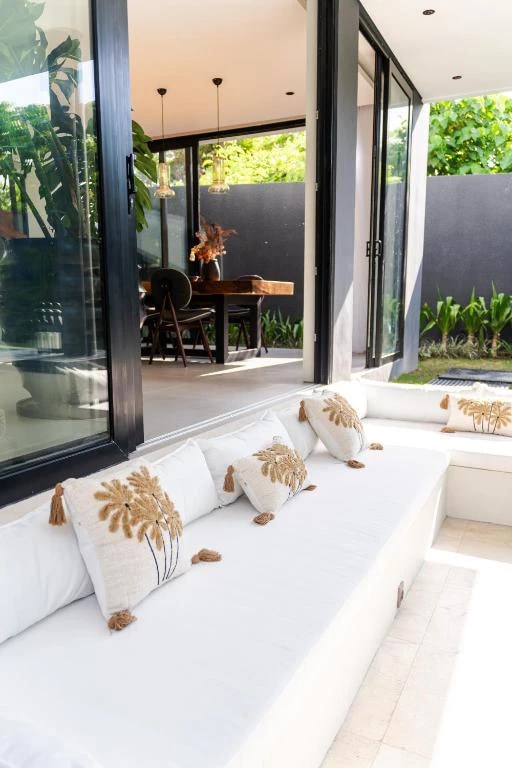 DO 94 - VILLA FOR SALE IN PERERENAN BALI