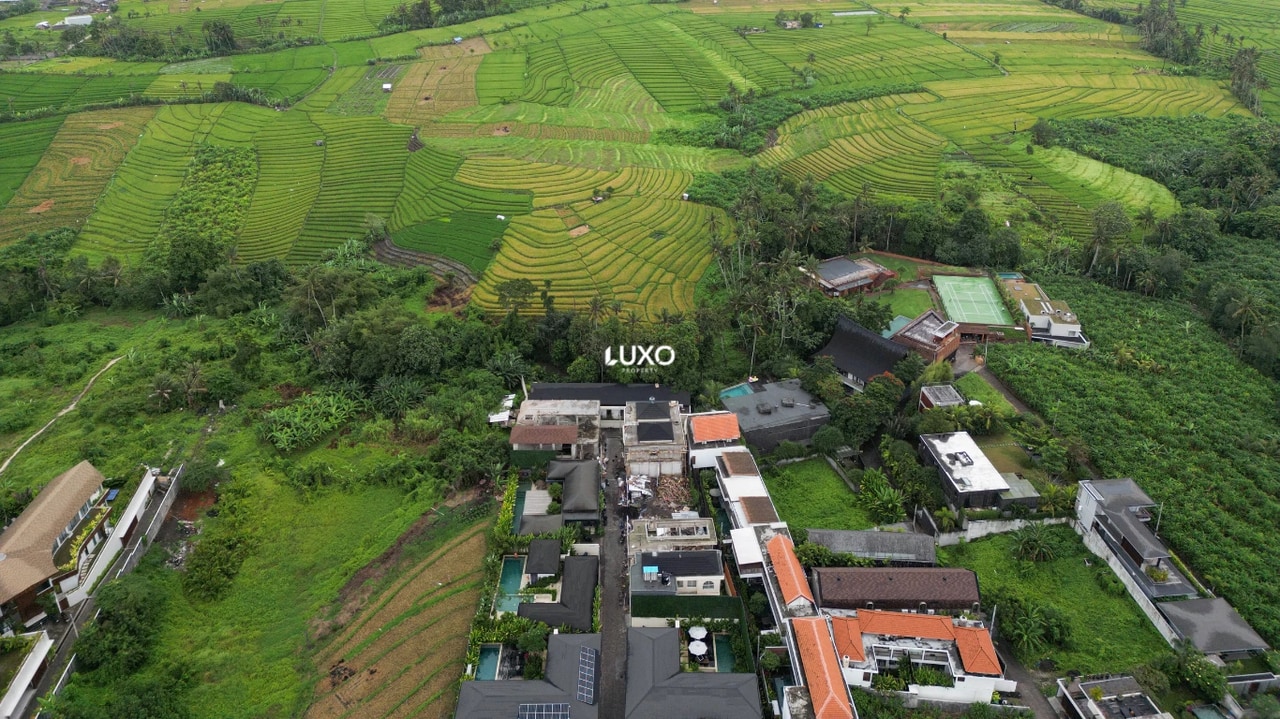 3 Bedrooms Modern Villa in Pererenan