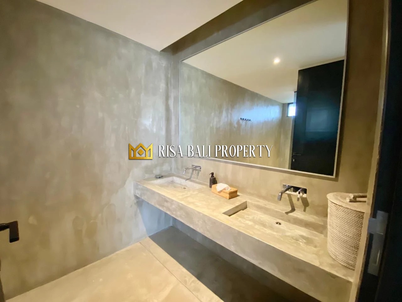  MODERN 2-BEDROOM VILLA IN UMALAS
