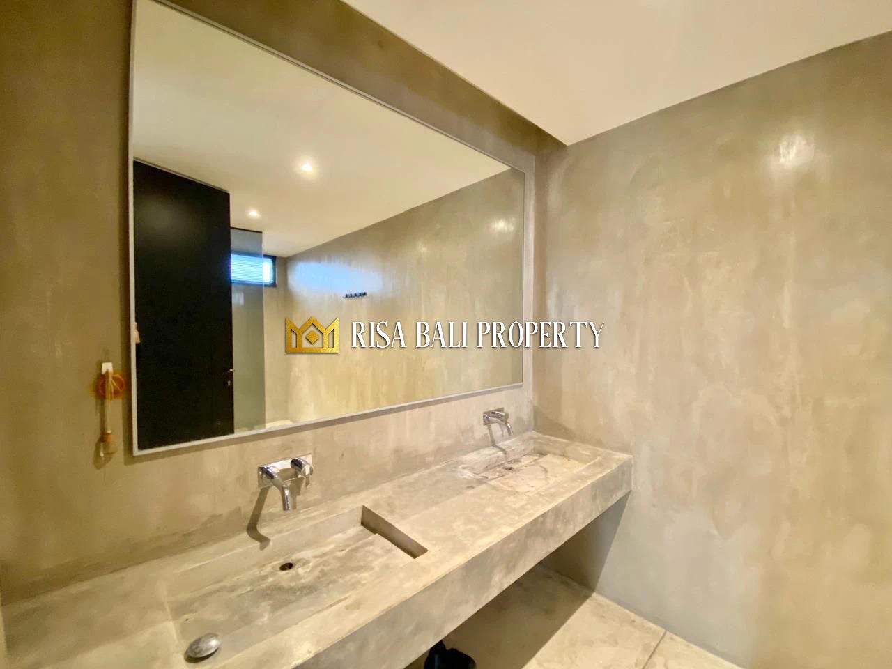  MODERN 2-BEDROOM VILLA IN UMALAS