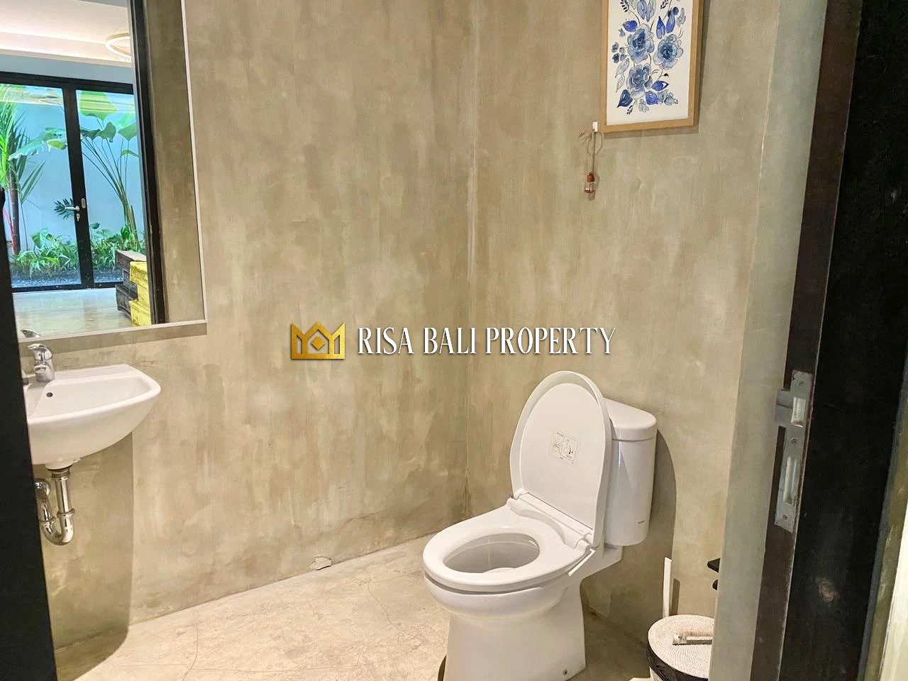  MODERN 2-BEDROOM VILLA IN UMALAS