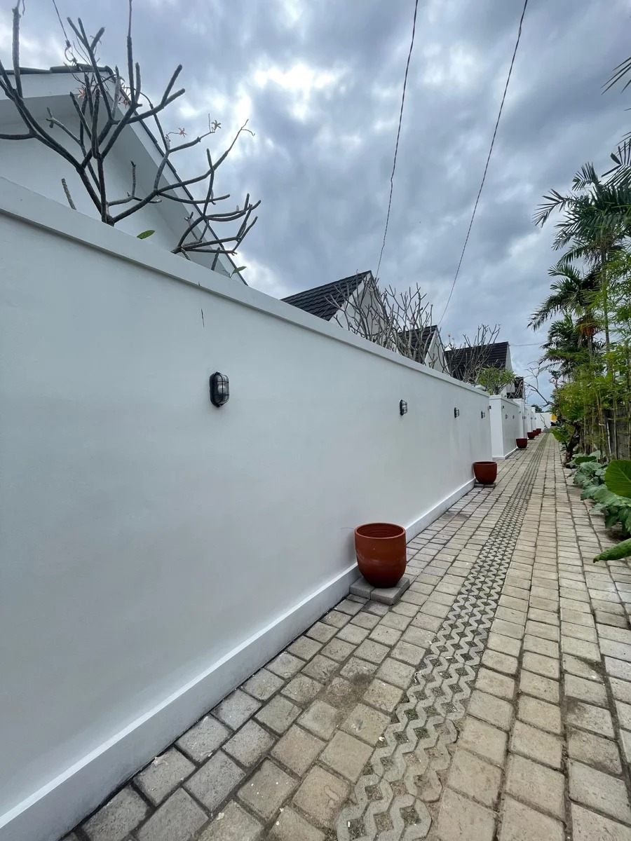 DO 432-APARTMENT 1 ROOM SEMINYAK 