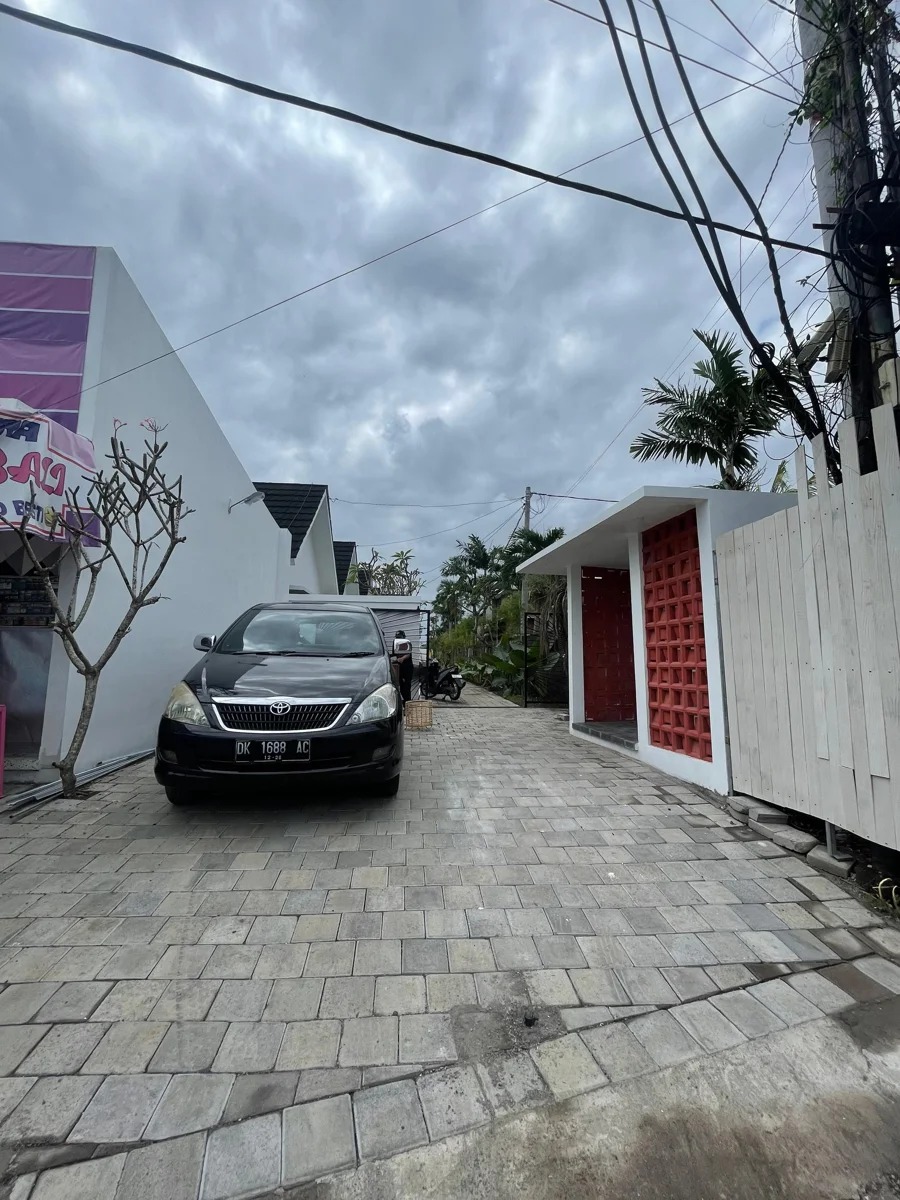 DO 432-APARTMENT 1 ROOM SEMINYAK 