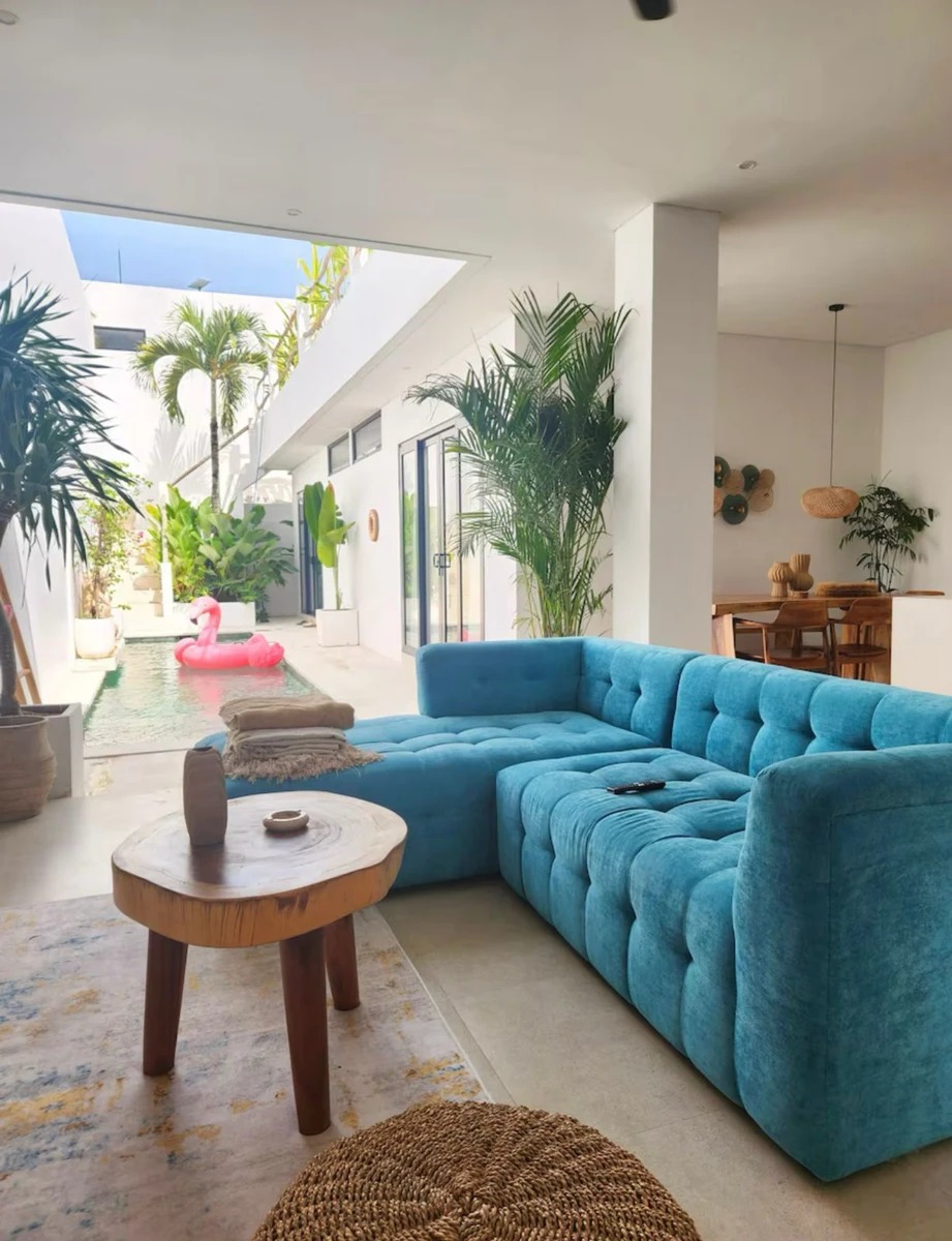 2BD Villa Vivid 