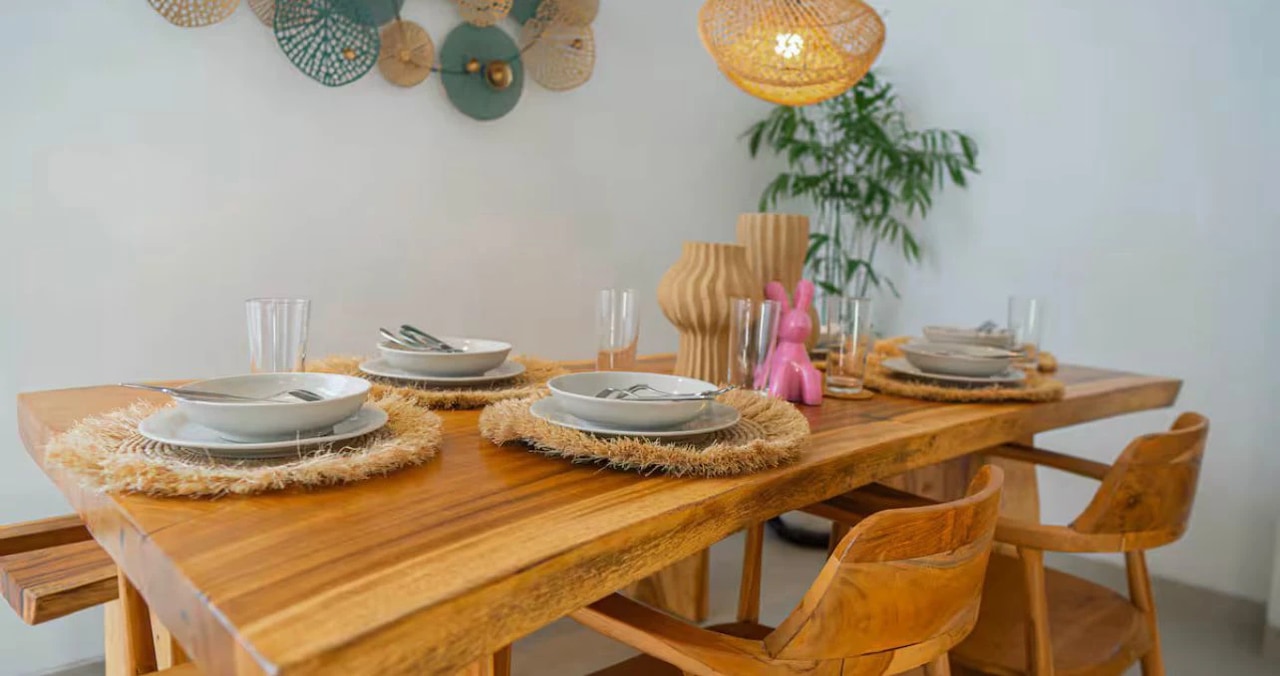 2BD Villa Vivid 