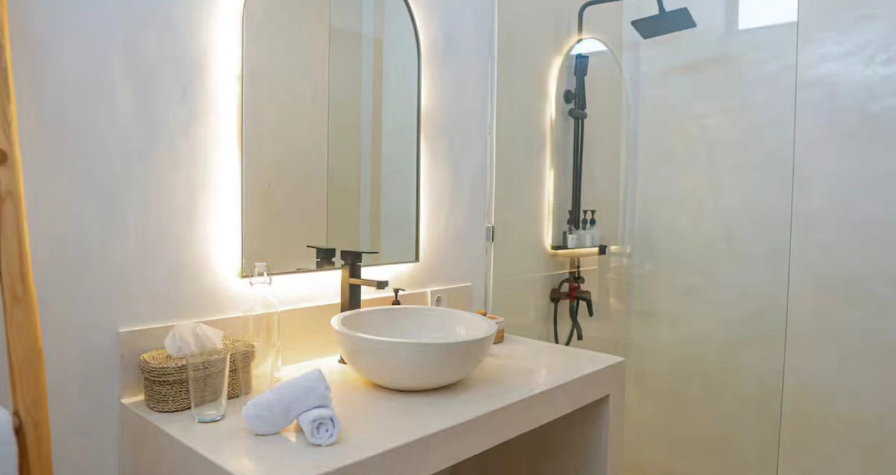2BD Villa Vivid 