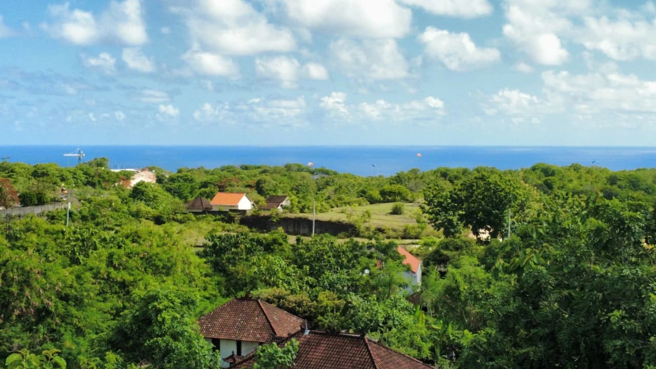 DO 132 - LAND FOR SALE IN KUTUH BALI