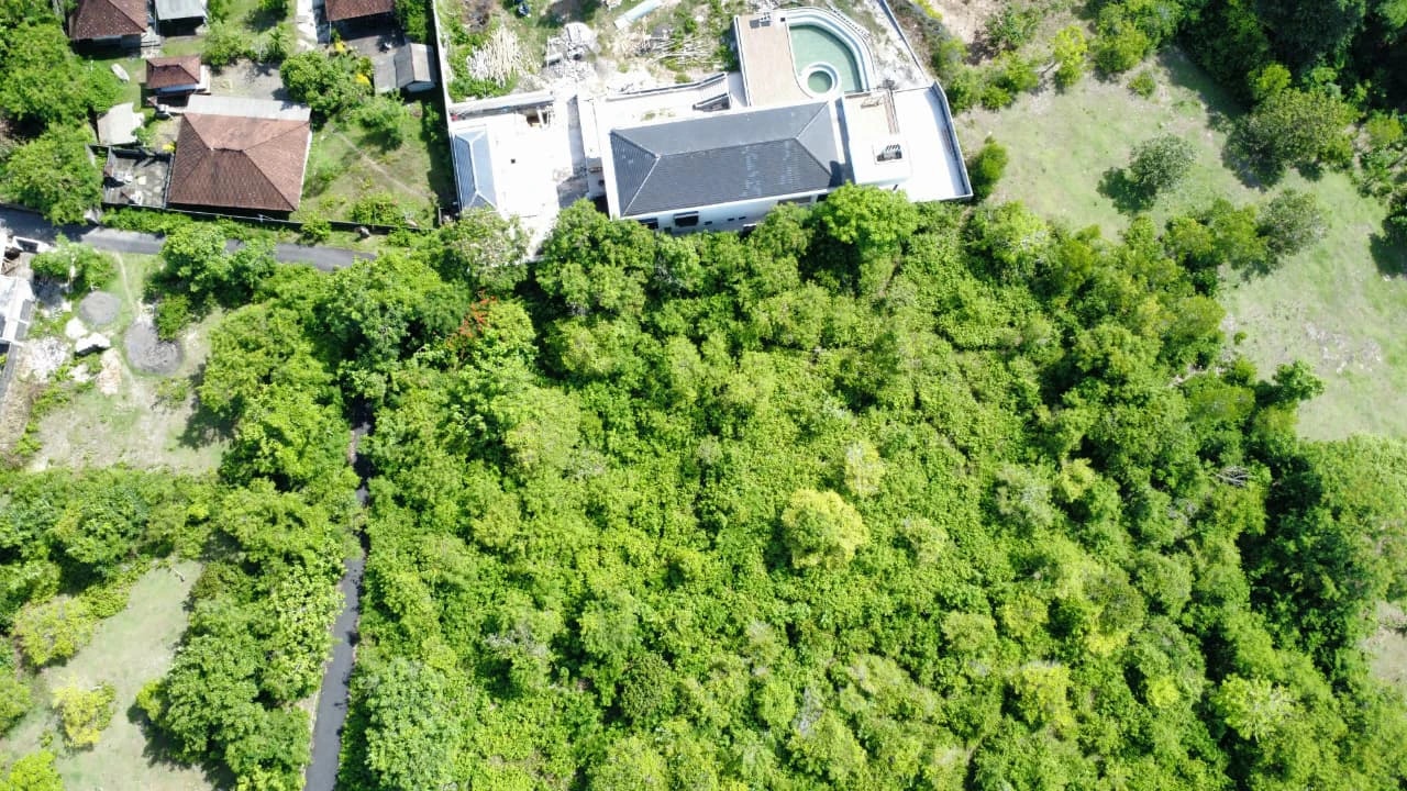 DO 132 - LAND FOR SALE IN KUTUH BALI