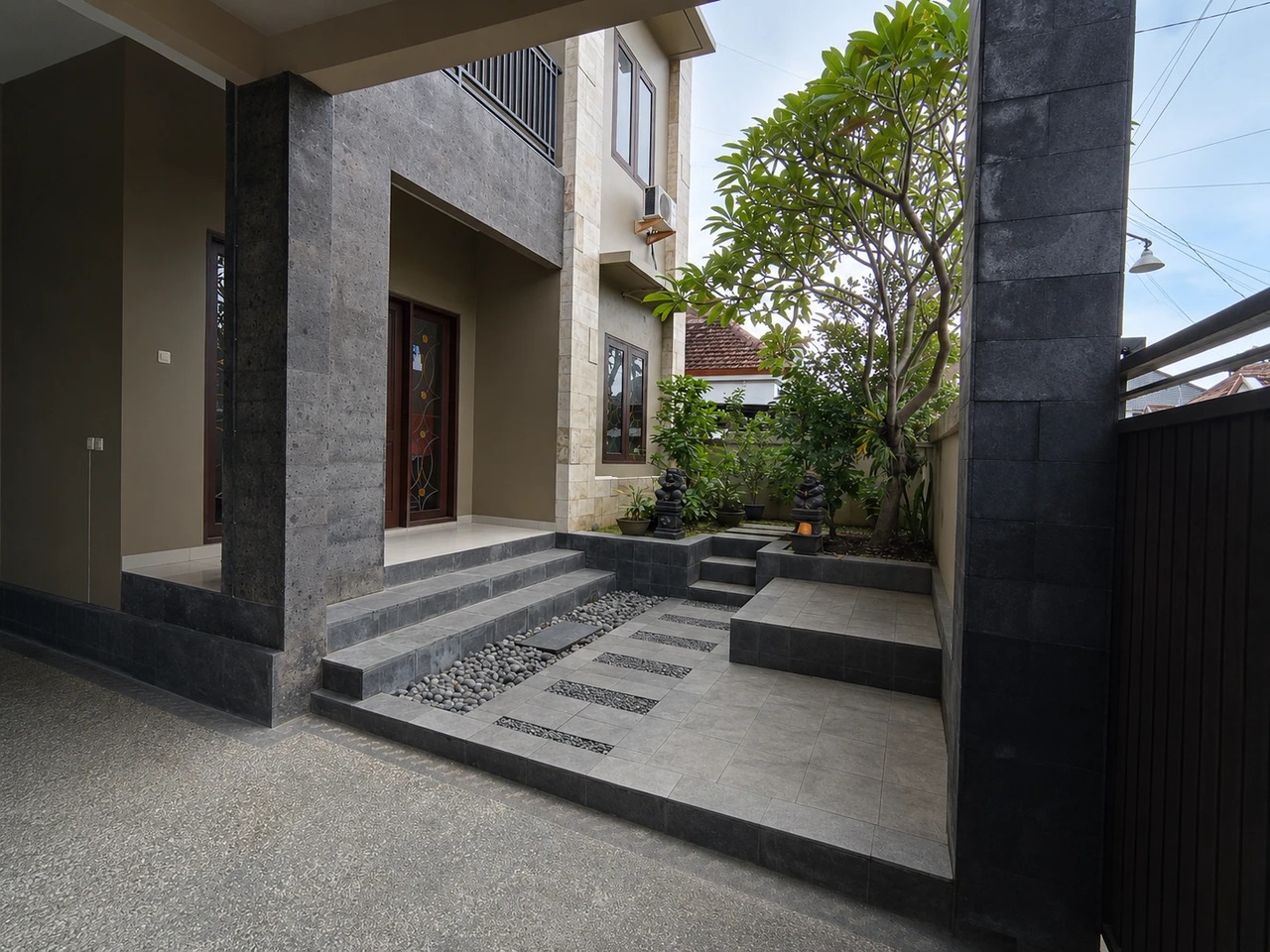 Family House near Sanur harbor