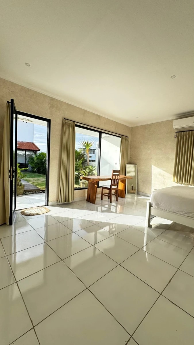 Stunning 3br villa for rent in Munggu