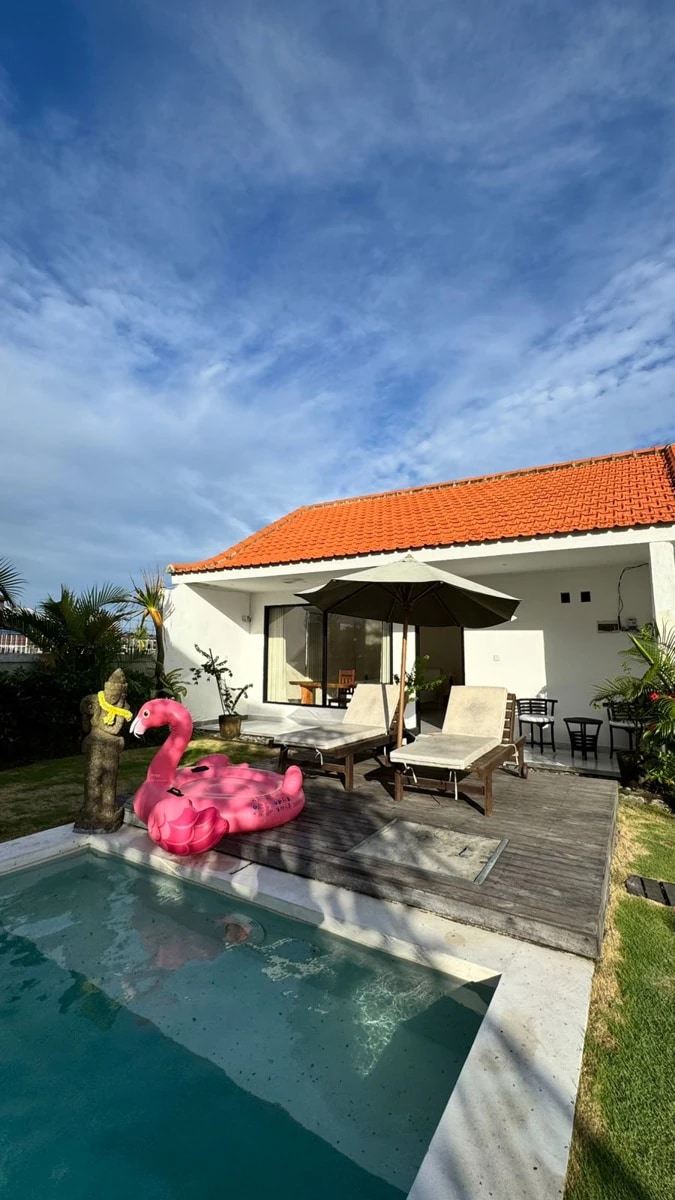 Stunning 3br villa for rent in Munggu