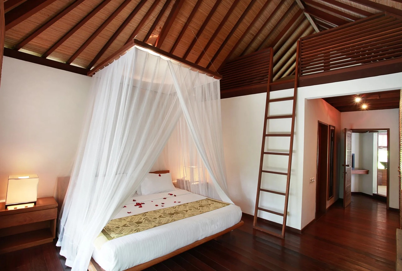 Serene 2BR Villa w/ Sunset Bale and Pool