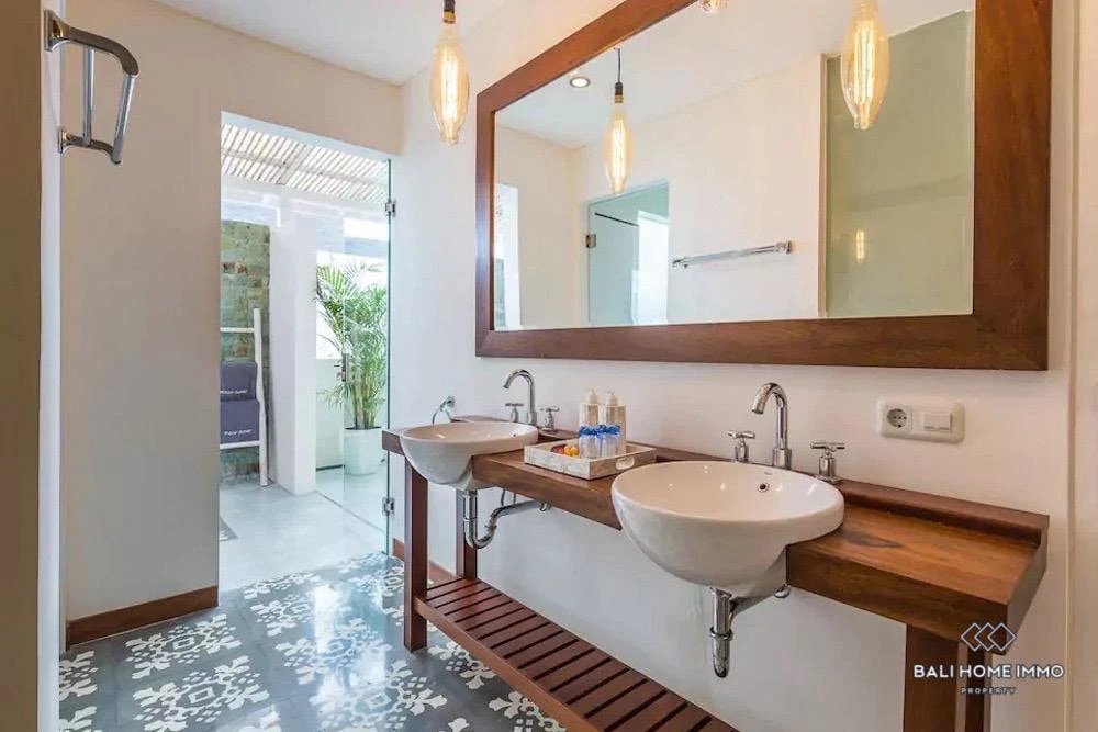 Luxury Villa-Steps from Petitenget Beach