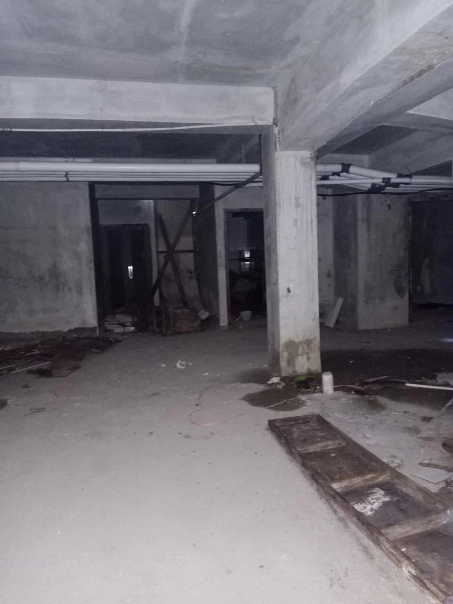 Land, Hotel, Apartment Complex for Lease