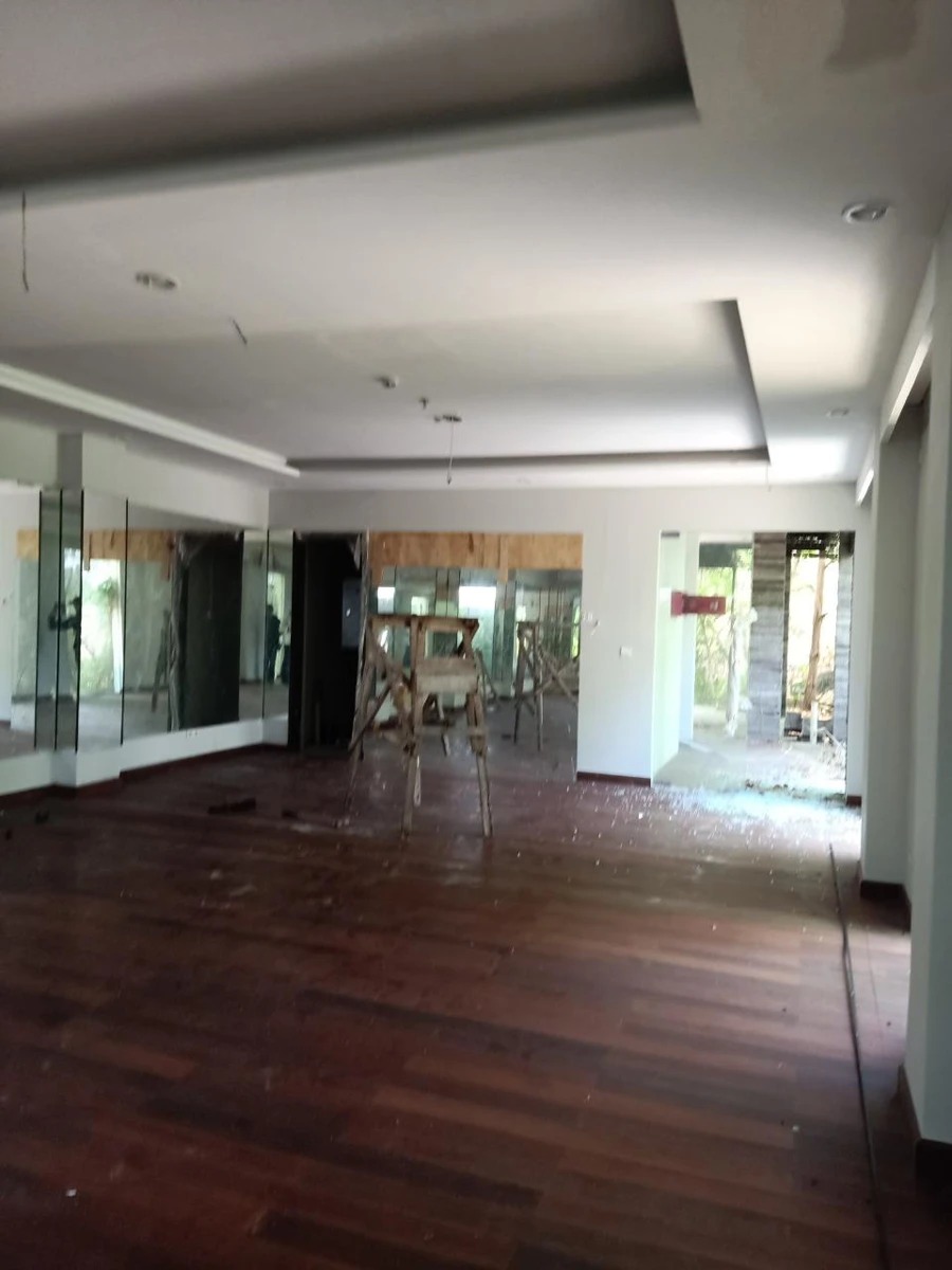 Land, Hotel, Apartment Complex for Lease