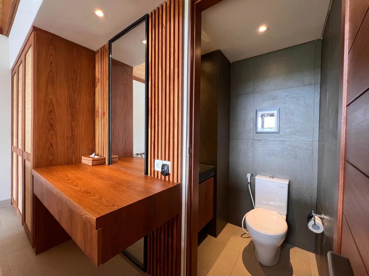 Stylish 1BR Jungle Retreat w/ River View