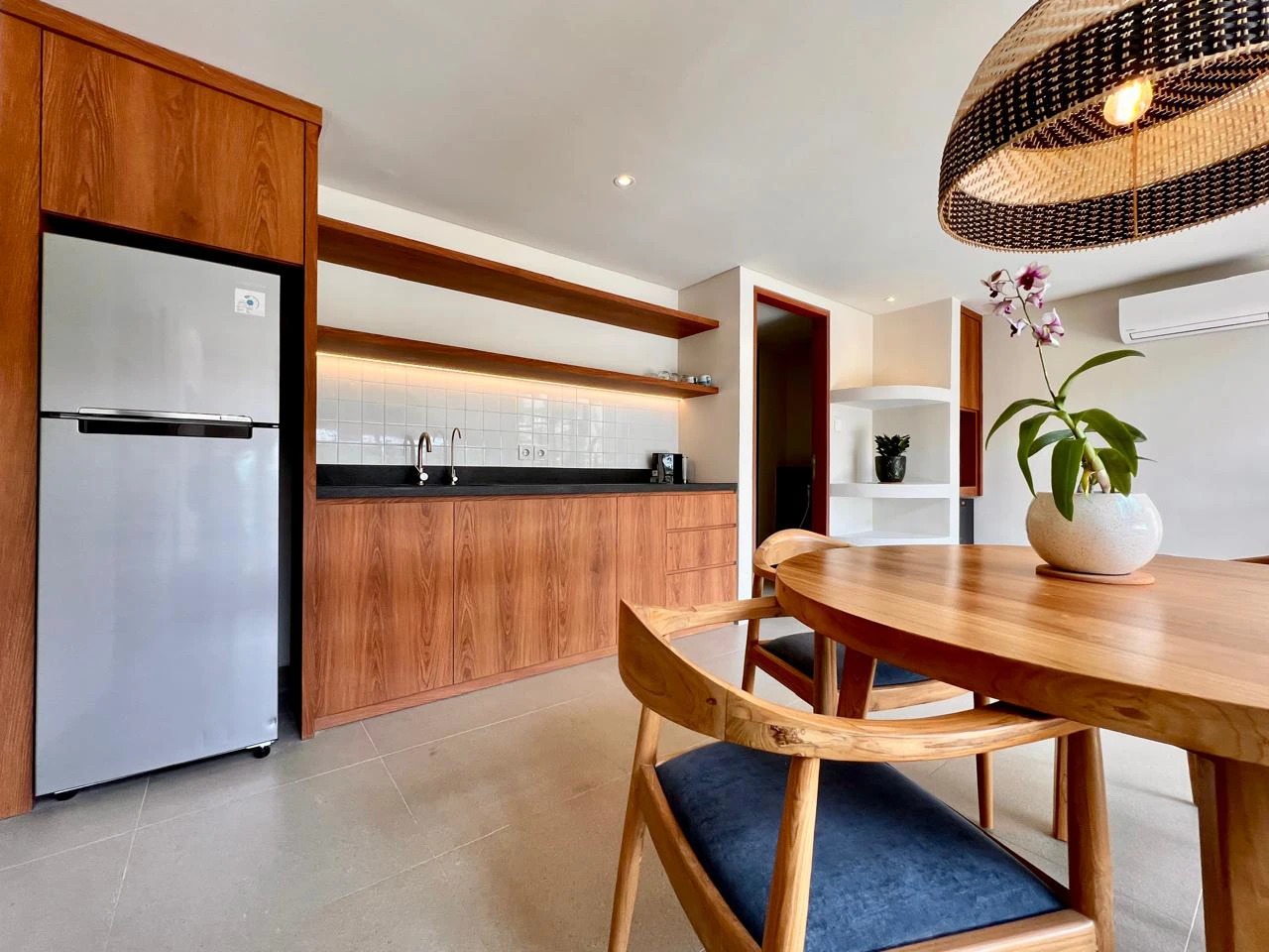 Stylish 1BR Jungle Retreat w/ River View