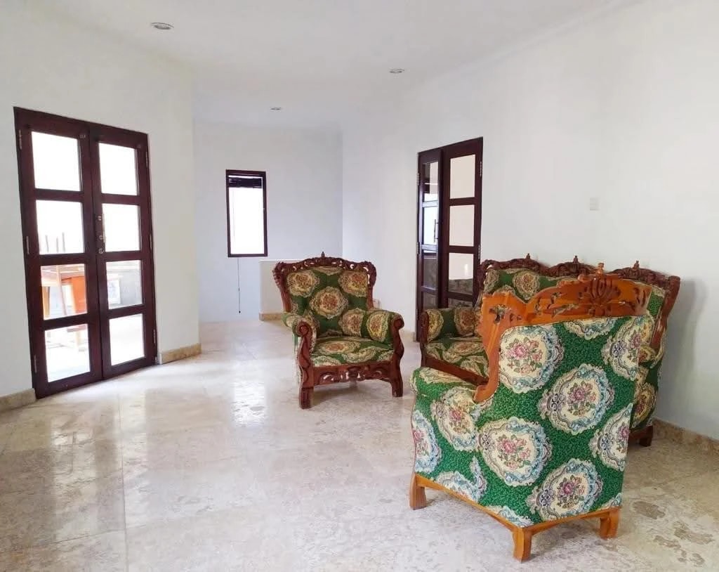 6 BEDROOM IN UNGASAN, IDR 2.975.000.000