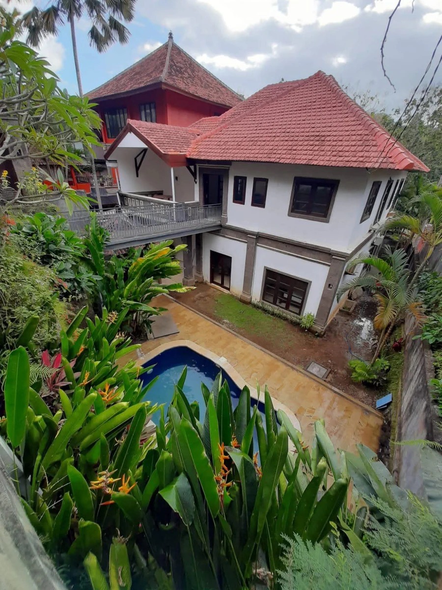 6 BEDROOM IN UNGASAN, IDR 2.975.000.000