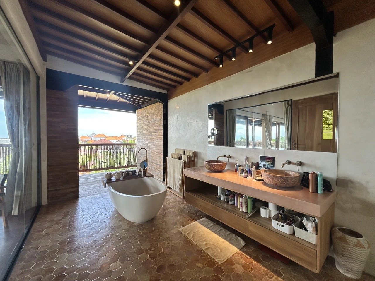 Majestic 5+2BR Estate Villa w/ Pool