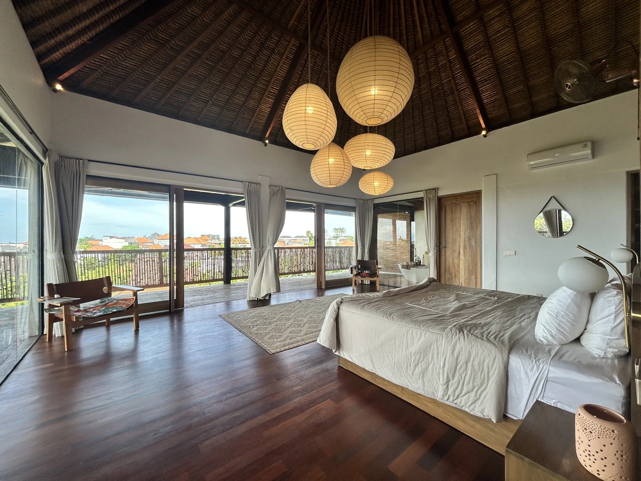 Majestic 5+2BR Estate Villa w/ Pool