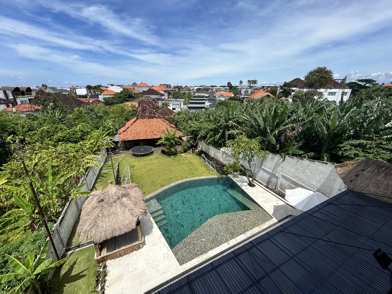 Majestic 5+2BR Estate Villa w/ Pool