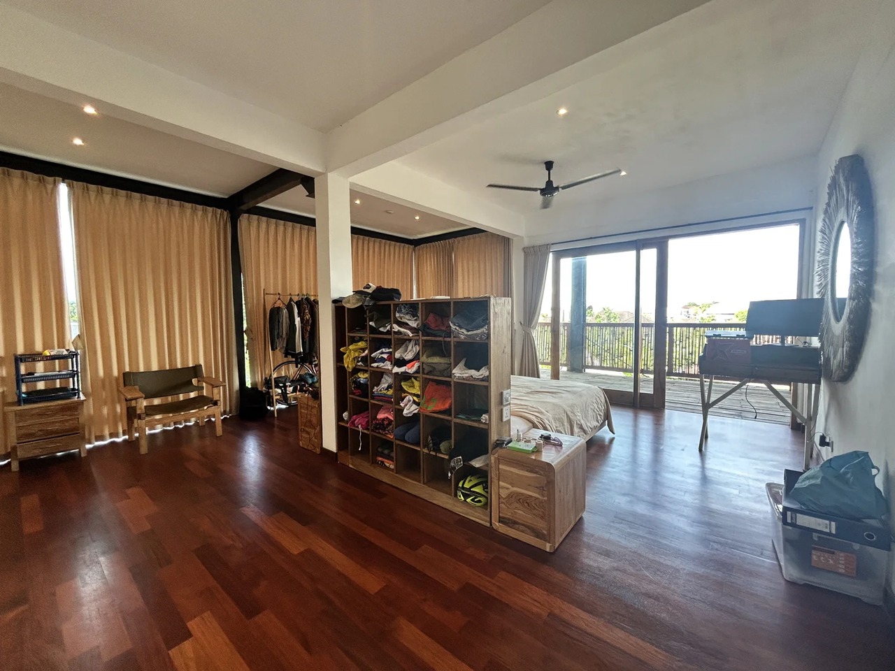 Majestic 5+2BR Estate Villa w/ Pool