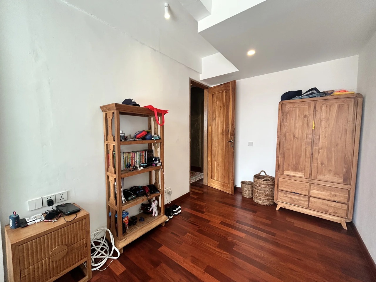 Majestic 5+2BR Estate Villa w/ Pool