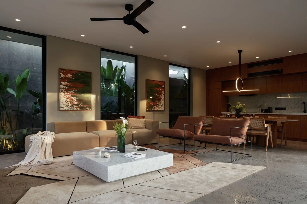 Luxury 2BR Designer Townhouse w/ Pool