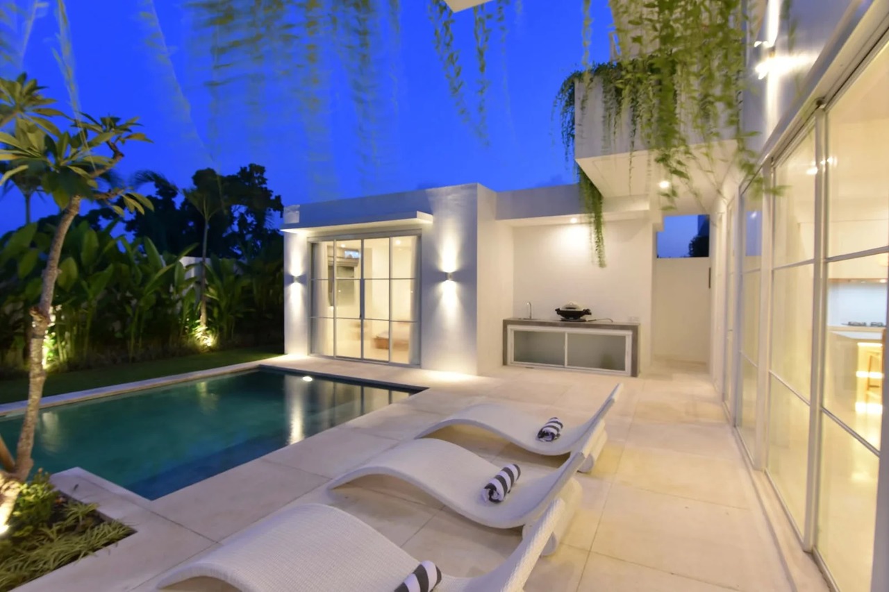 4 BEDROOM VILLA IN CANGGU, IDR 75 MILL