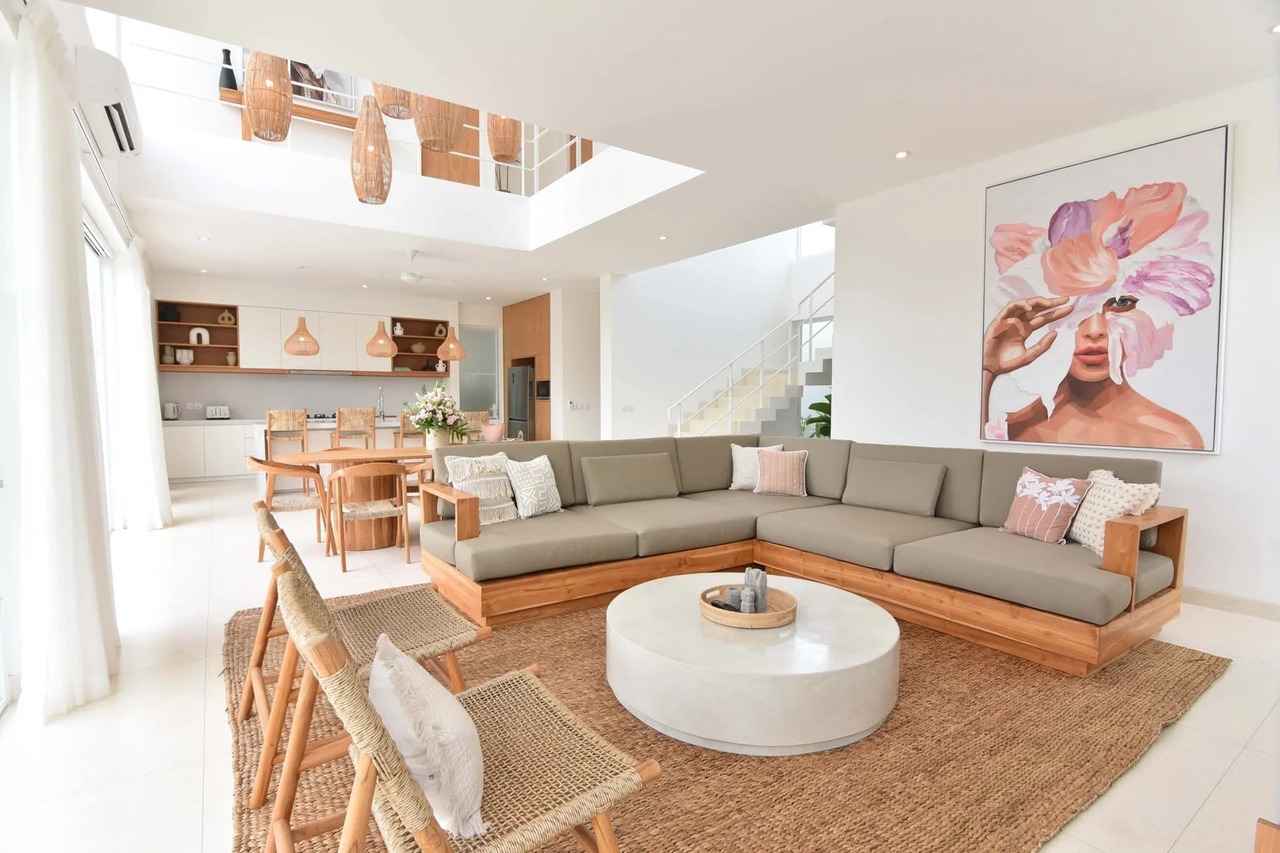 4 BEDROOM VILLA IN CANGGU, IDR 75 MILL