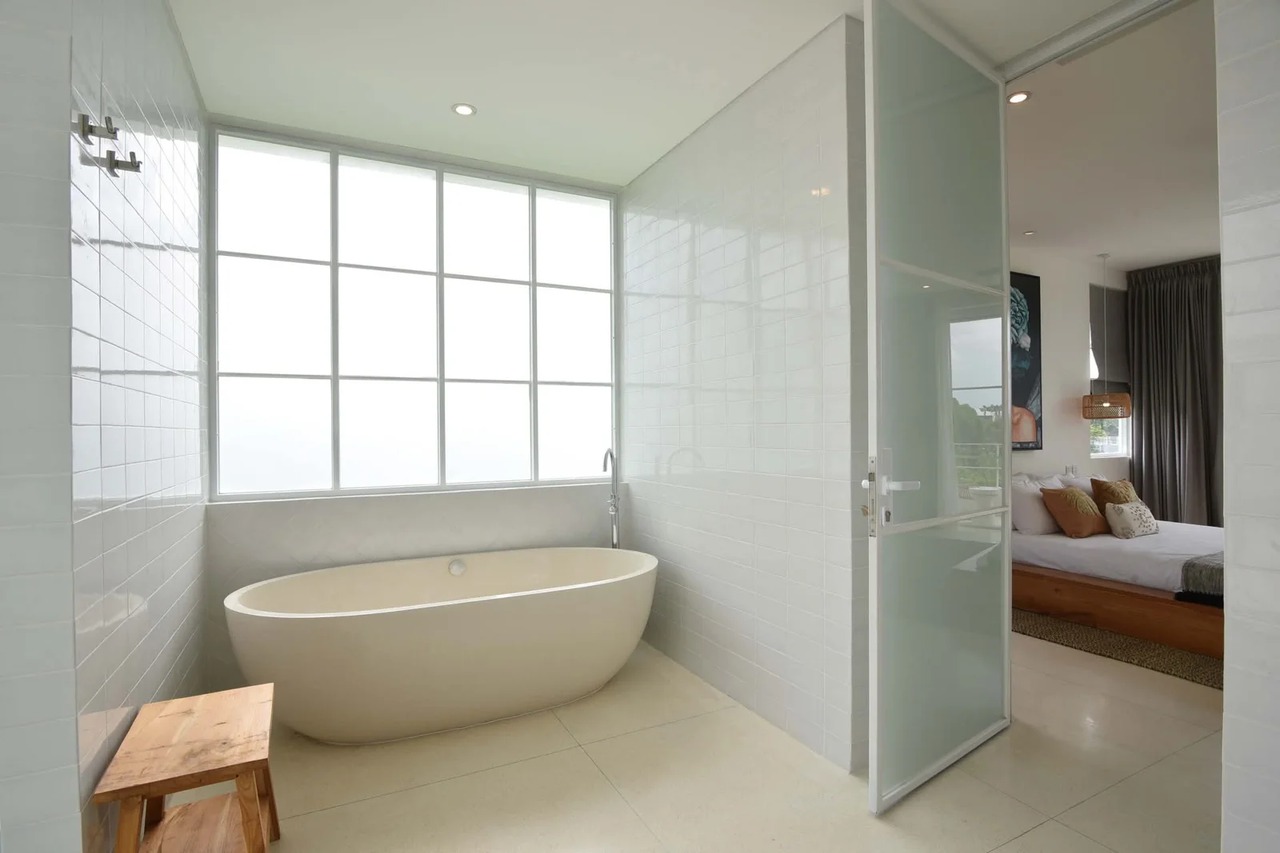 4 BEDROOM VILLA IN CANGGU, IDR 75 MILL