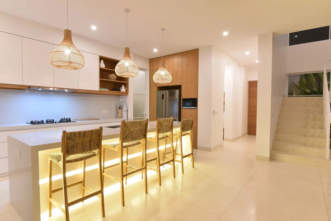 4 BEDROOM VILLA IN CANGGU, IDR 75 MILL