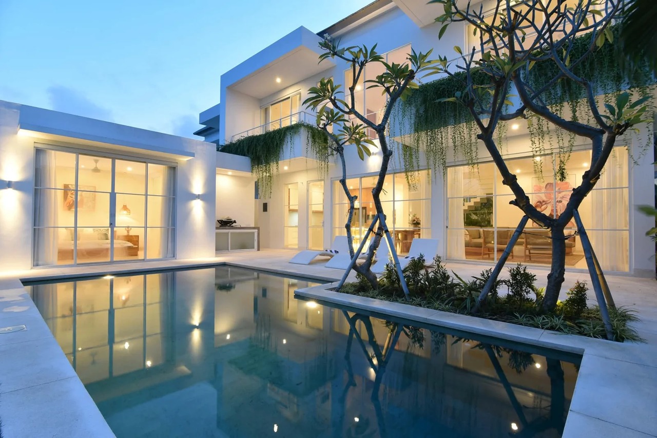 4 BEDROOM VILLA IN CANGGU, IDR 75 MILL