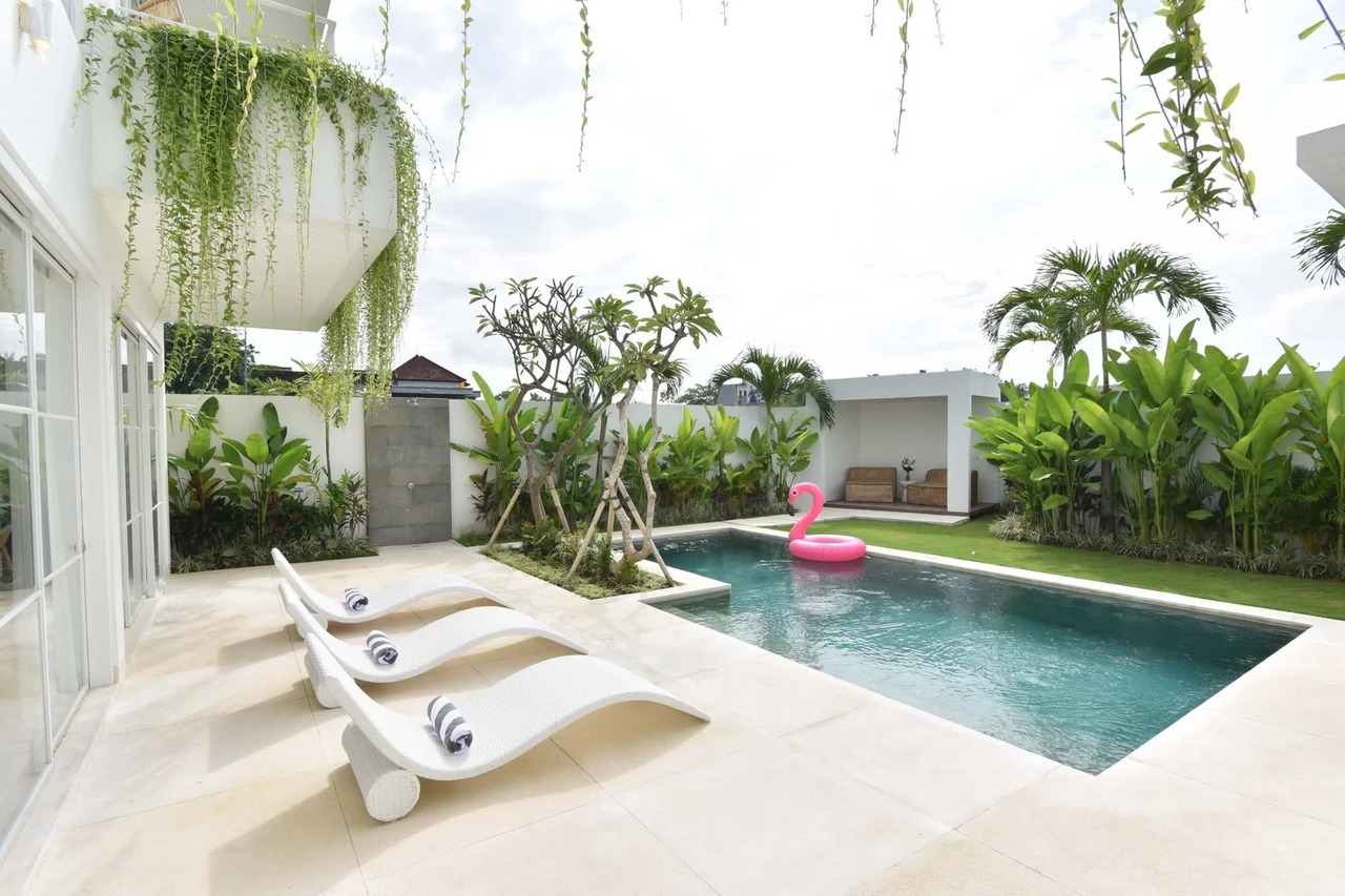 4 BEDROOM VILLA IN CANGGU, IDR 75 MILL
