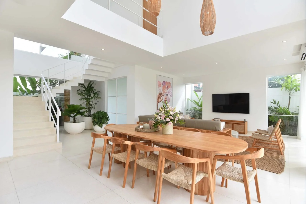 4 BEDROOM VILLA IN CANGGU, IDR 75 MILL