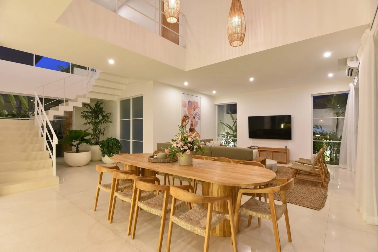 4 BEDROOM VILLA IN CANGGU, IDR 75 MILL